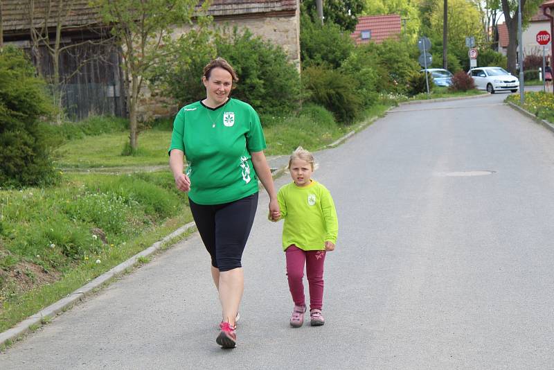 Za žilinským rybníkem soutěžila dvacítka mládežnických hasičských družstev v požárním útoku.