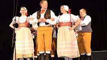 Středočeský folklorní festival Tuchlovická pouť se koná počtyřiadvacáté.