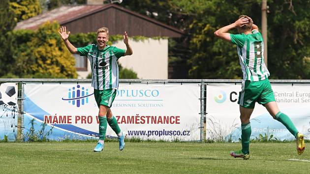 Sokol Hostouň - SK Benešov 5:0 (3:0) / ČFL /11. 6. 2022. Jiří Januška slaví jednu ze svých dvou branek. 