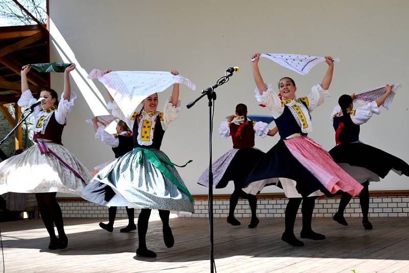 Středočeský folklorní festival Tuchlovická pouť se konal počtyřiadvacáté.