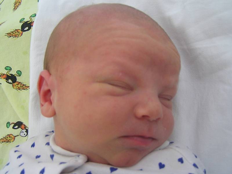 Samuel Vavřina, Lány,3. 6. 2008, váha 3,58 kg, míra 50 cm, rodiče Kristýna Vavřinová a Jan Duraško (porodnice Kladno). 