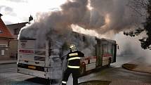 Požár autobusu v Kladně