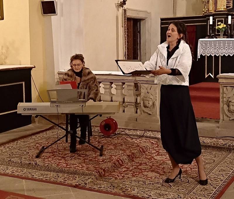 Z předvánočního koncertu v družeckém kostele Nanebevzetí Panny Marie.