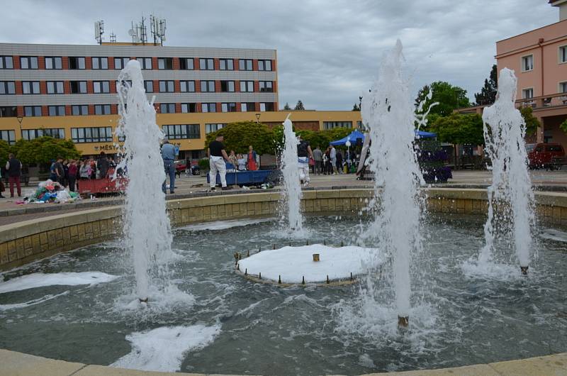 Stochovští chtějí šetřit kasu i přírodu, uspořádali proto Den odpadů.