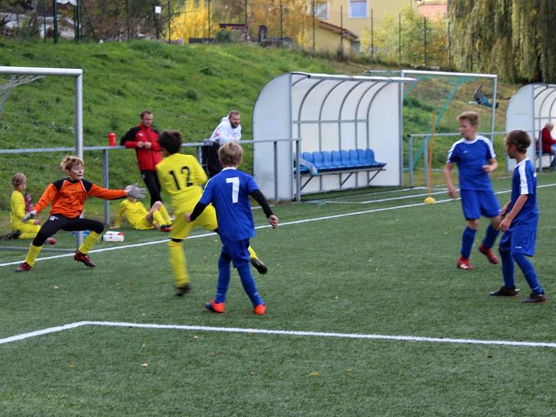 Meziokresní turnaj fotbalových výběrů U11 a U12 v Kladně-Švermově se zúčastnily týmy Kladno, Rakovník, Beroun a Mělník.