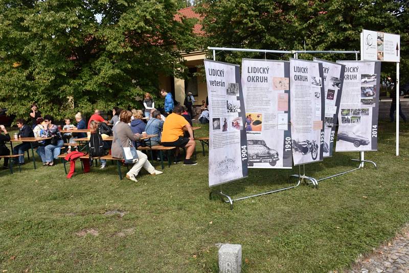 V sobotu se v Lidicích uskutečnil 3. ročník spanilé jízdy veteránů všech kategoriích.