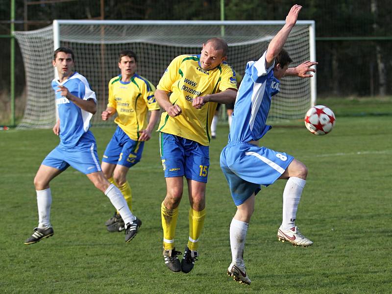 SK Doksy - Sokol Braškov 4:3 (2:2), utkání I.B, tř. 2011/12, hráno 21.4.2012