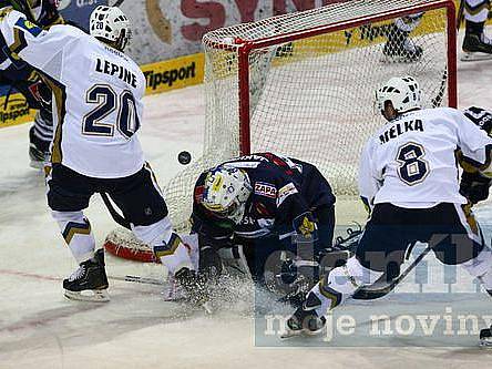 Druhý debakl v řadě, Kladno prohrálo v Liberci 2:7. Šance lepina za stavu 2:0, NIC