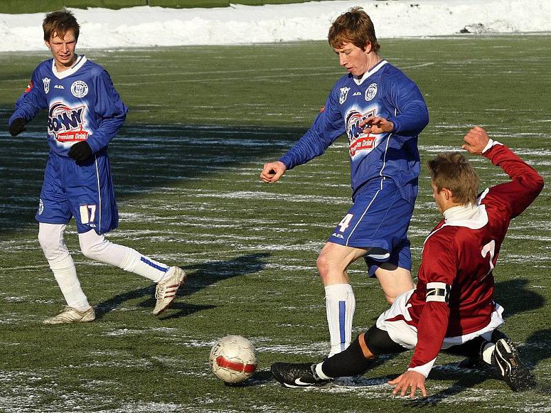 SK Kladno - Sparta Praha , Memoriál V. Marečka pořádaný ČMFS - Starší dorost), UT Kladno 27.11.2010