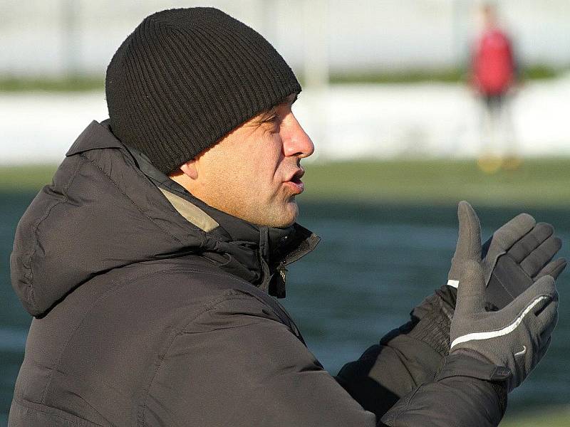 SK Kladno - Sparta Praha , Memoriál V. Marečka pořádaný ČMFS - Starší dorost), UT Kladno 27.11.2010