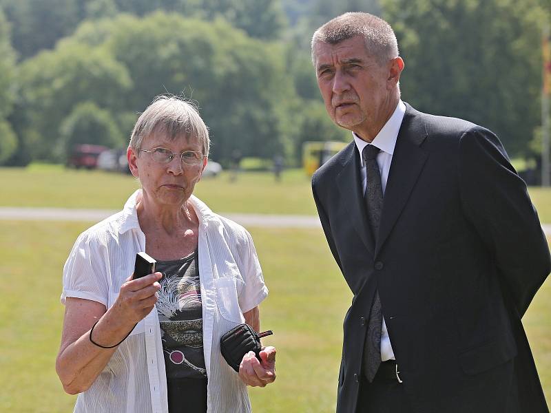 Sylvie Klánová a a Andrej Babiš // Pietní vzpomínka k 76. výročí vyhlazení obce Lidice