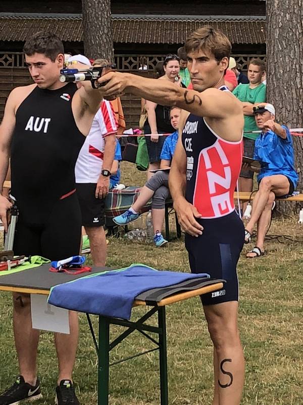 Součástí výpravy sportovců reprezentující ČR, mj. v čele s olympijským vítězem z Londýna Davidem Svobodou (foto) byli i zástupci oddílu Moderního pětiboje Spartaku Hořovice