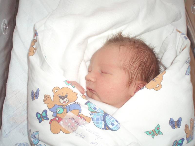 Ondřej Hlaváč, Velvary. Rodiče jsou Marek Hlaváč a Zuzana Hlaváčová. Narozen 19.7.2012. Váha 3,6 kg, míra 52 cm (porodnice Slaný).