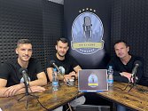 Jakub Jiránek a Zbyněk Chochola a hosté jejich podcastu.