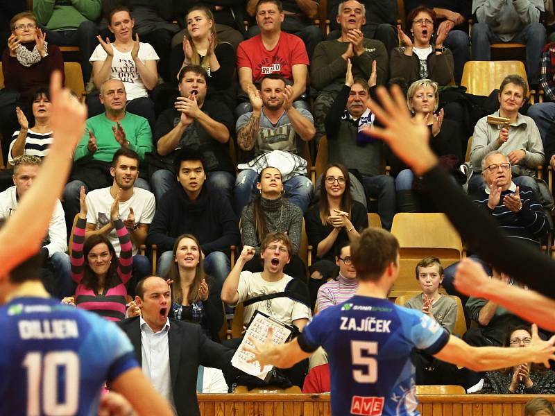 Bojovné Benátky favorita potrápily, Kladno ale v euforii vítězí 3:1 // Kladno volejbal cz –  VK Benátky nad Jizerou  3 :1  ( – 21, 18,  20, 19 ), Extraliga volejbalu, Kladno, 10. 12. 2016