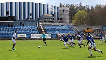 Kladno (v modrém) přetlačilo předposlední Dobříš až v nastaveném čase 1:0.