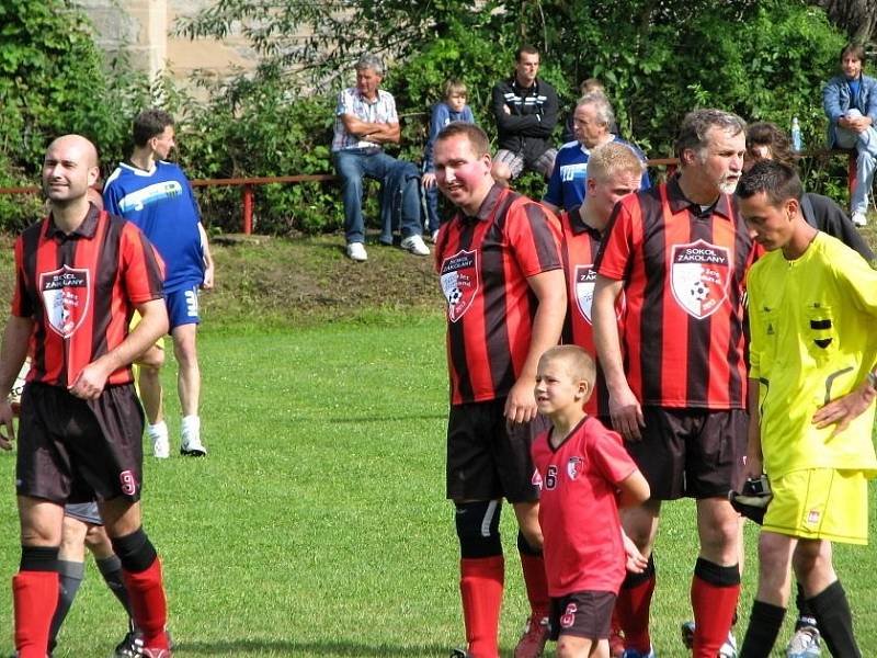 Sokol Zákolany slavil 100 let trvání. Moderovala zdejší celebrita Bára Štěpánová, přítomny byly také Ivan Hlas či elitní fotbalisté minulosti Ivan Hašek nebo Ladislav Vízek a jeho Kozlovna. 