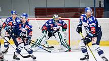 Hokejisté Kladna v přípravném utkání hraném v Berouně porazili Karlovy Vary 3:2 po prodloužení.