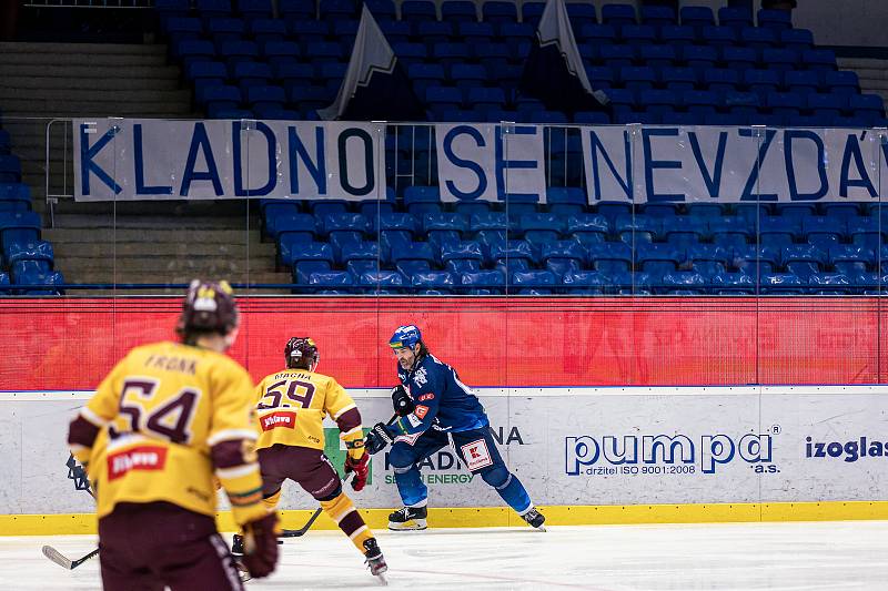 Šlágr Chance ligy ozdobil první start Jaromíra Jágra v sezoně. Jeho Kladno porazilo Jihlavu po obratu 7:5.