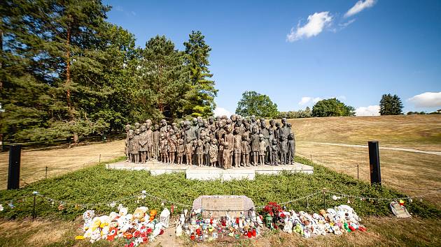 Památník Lidice - pomník dětským obětem války.