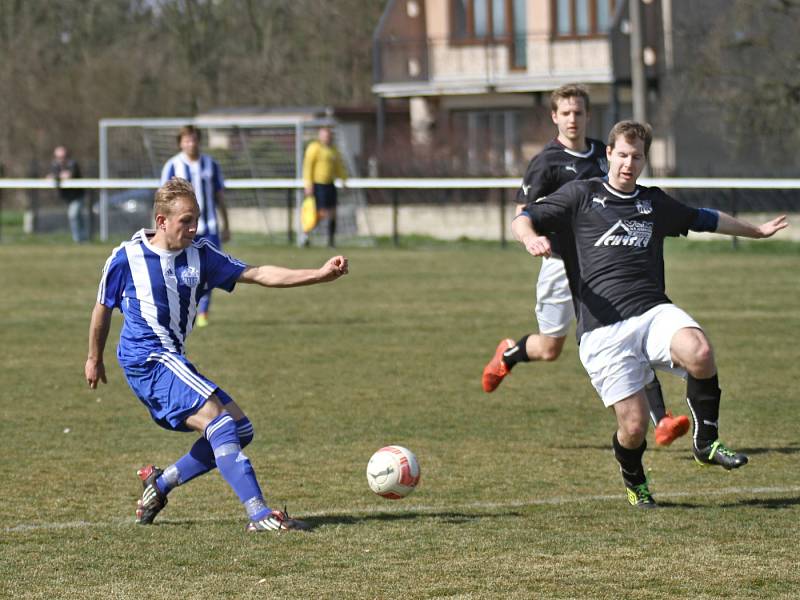 SK Hřebeč - FC Čechie Velká Dobrá 6:0, 2. 4. 2016, A3A - Fair Credit I.B třída skupina A