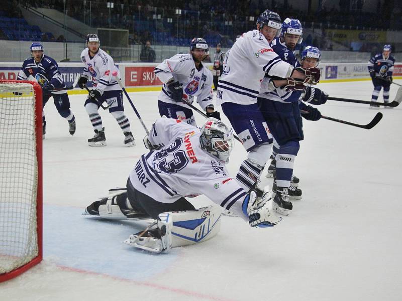 Rytíři přejeli Benátky, diváci se dočkali hokejové radosti // Rytíři Kladno – HC Benátky 7:2, WSM liga LH, 10. 10  2015