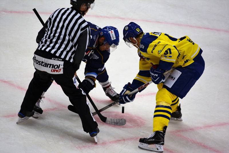 Kladno (v modrém) přivítalo doma vedoucí tým WSM ligy - Přerov. 