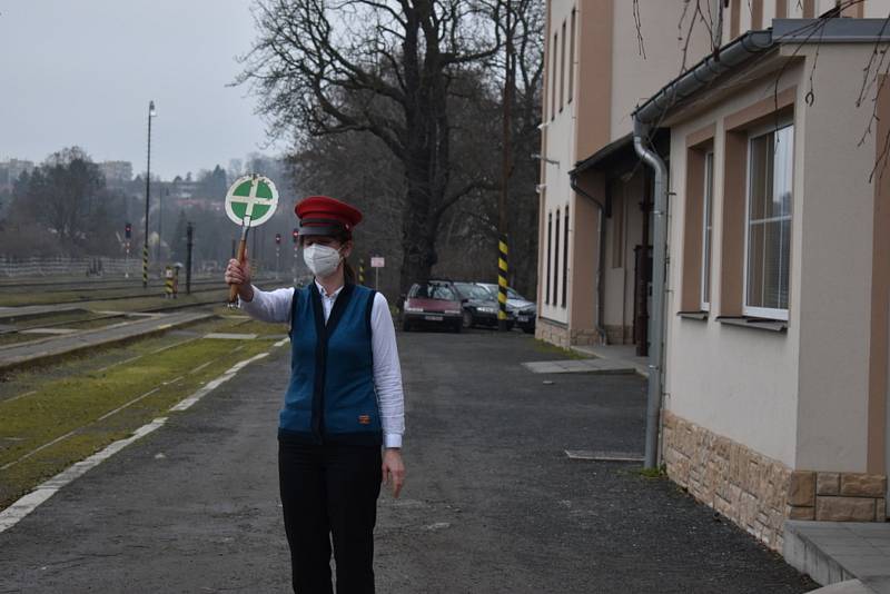 Policisté obestavěli hranice Kladenska, lidé nařízení vesměs dodržují.