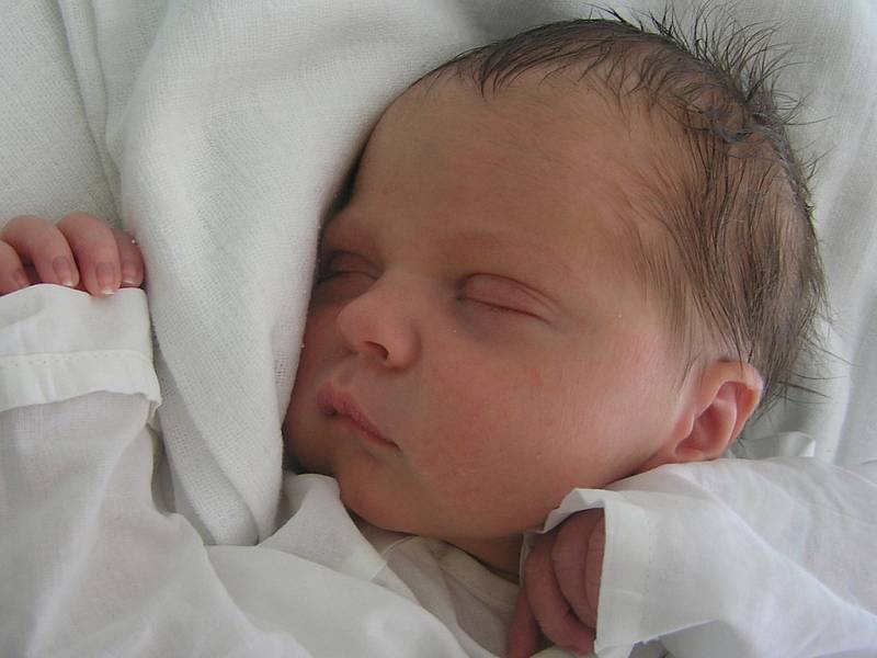 Jakub Kába, Třebichovice, 8. 6. 2008, váha 3,32 kg, míra 51 cm, rodiče Lucie a Antonín Kábovi (porodnice Kladno).