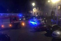 Nehoda policejního vozu u kostela sv. Gotharda ve Vinařického ulici.ve Slaném.