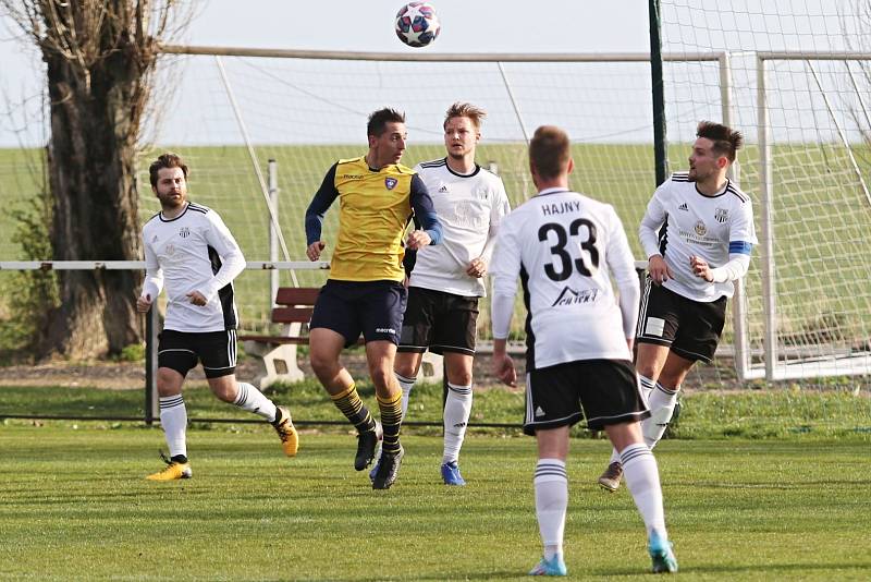  Hřebeč - FK Kosoř  4:1 / Čtvrtfinále krajského fotbalového Poháru, 19. 4. 2022