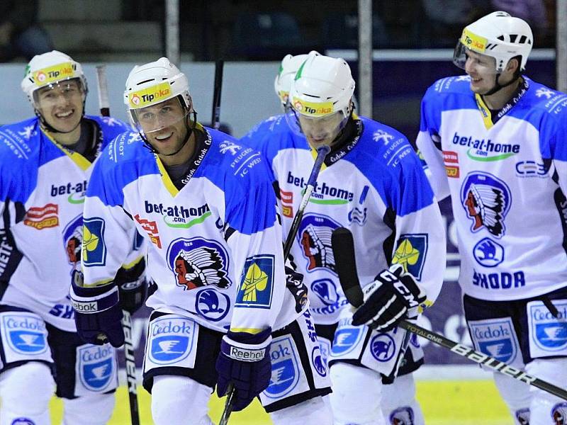 Třetí branková radost hostí // Rytíři Kladno - HC Plzeň 1929  2:3,  ELH 2011/12, hráno 14.10.2011