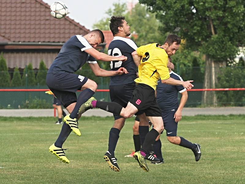 Sparta Kladno - SK Buštěhrad 1:6 (0:2), III. třída sk. A, okr. Kladno, 12. 5. 2018