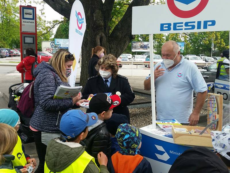 Akce Bezpečně na kole prověřila v Kladně desítky cyklistů.