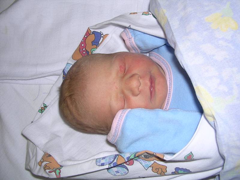 Jan Klusoň, Třebichovice. Narodil se 22. března 2012. Váha 3,6 kg, míra 51 cm. Rodiče jsou Zuzana Klusoňová a Jan Kohout (porodnice Slaný).