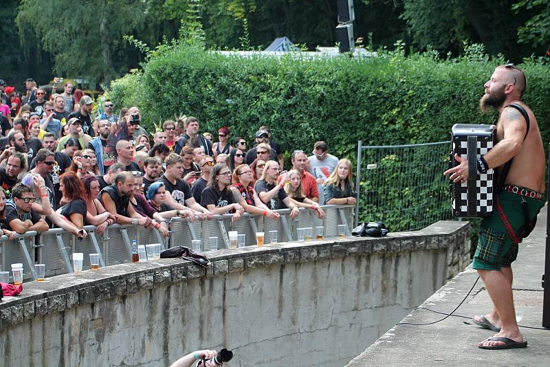 Na 20. ročník slánského festivalu Valník si našlo cestu 2041 návštěvníků.