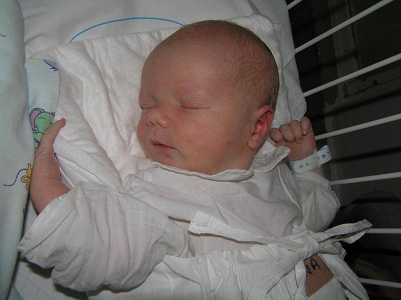 Štěpán Kalina, Kladno, 1.1.2010, váha 3,49 kg, míra 51 cm, rodiče jsou Lucie Magejová a Lukáš Kalina, porodnice Kladno