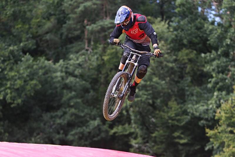 Netopýr BIKE FEST 2022 / Nouzov Poteplí 3. 9. 2022