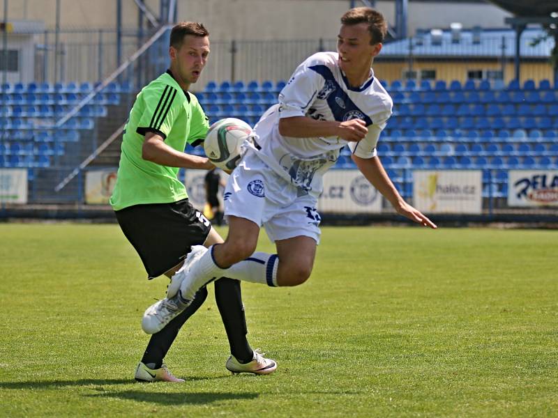 SK Kladno - TJ Slovan Velvary 0:1 (0:1), Divize B, Kladno 3. 6. 2017