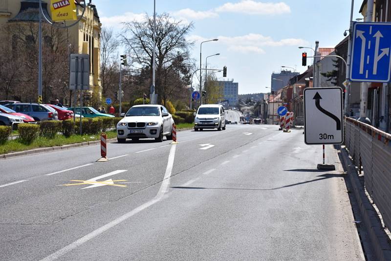 Oprava v Kleinerově ulici v úsecích křižovatek s ulicemi Vašatova a E. Beneše.