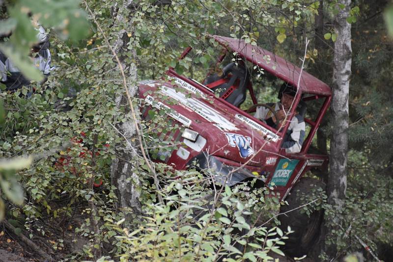 V Kladně se jelo druhé kolo závodu offroadových aut Bohemian Offroad Challenge 2017.