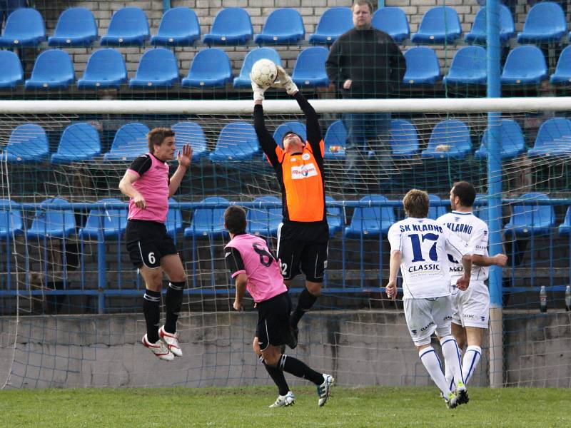 SK Kladno - FK Roudnice nad Labem 1:2, utkání 23.k. CFL. ligy 2011/12, hráno 14.4.2012