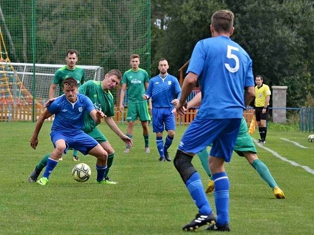 I. A třída: Doksy (v modrém) nečekaně přehrály doma Podlesí 3:1.