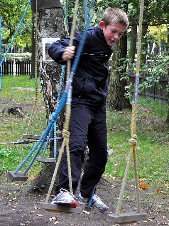 Jubilejního desátého ročníku soutěže O pohár ředitele Městské policie Kladno se zúčastnili zástupci 13 kladenských škol.