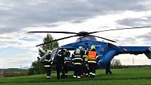 U Tuřan se stala vážná nehoda, zasahoval vrtulník.