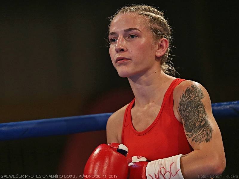 Fabiána Bytyqi vs Anna Arrazola // Galavečer profesionálního boxu BOXING LIVE / Kladno 30. 11. 2019