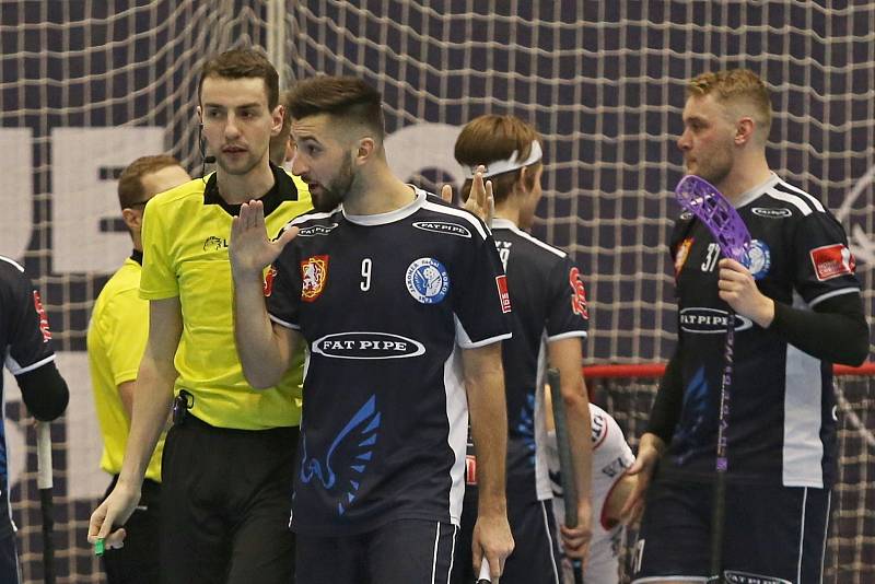 V odvětě čtvrtfinále play off kladenští Kanonýři porazili Jaroměř 10:3 a vyrovnali stav série na 1:1