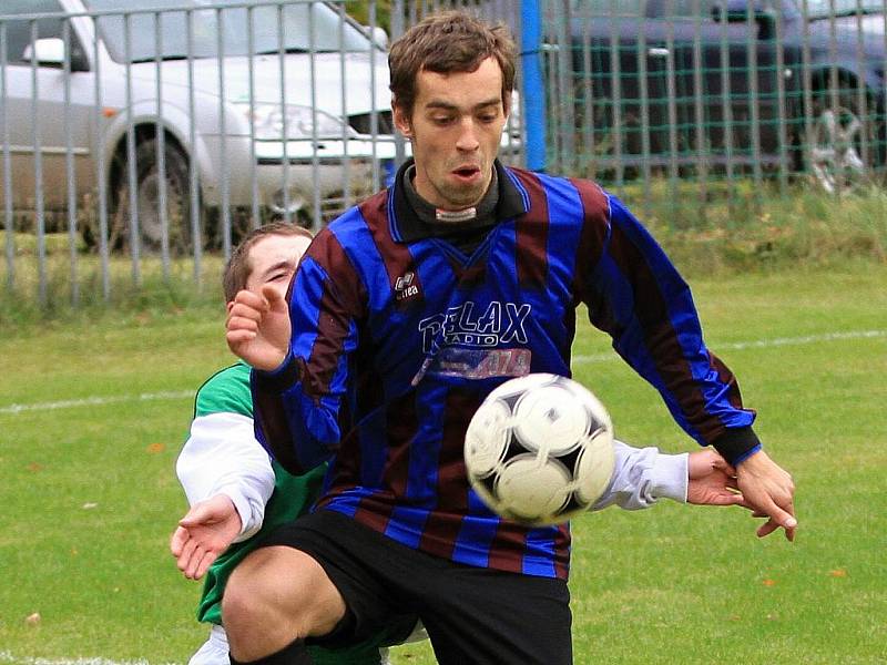 Slovan Dubí - Sokol Bratronice 1:0 (1:0), utkání IV.tř.sk.A, okr. Kladno, tř. 2010/11, hráno 28.9.2010