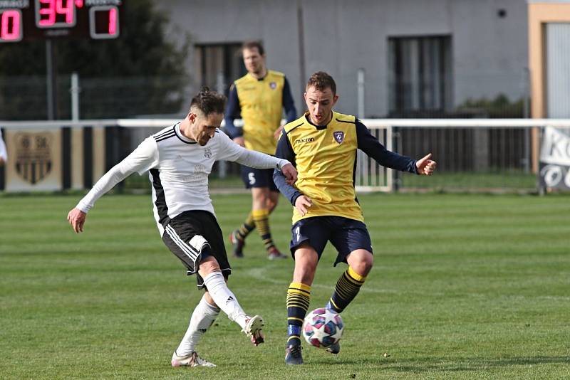  Hřebeč - FK Kosoř  4:1 / Čtvrtfinále krajského fotbalového Poháru, 19. 4. 2022