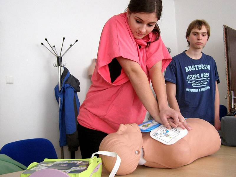 Při Dni otevřených dveří Fakulta biomedicínského inženýrství ČVUT v Kladně představila zájemcům o studium nejnovější technické pomůcky v lékařství.